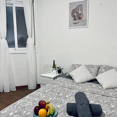 Bed & Breakfast Diagonal R2 *